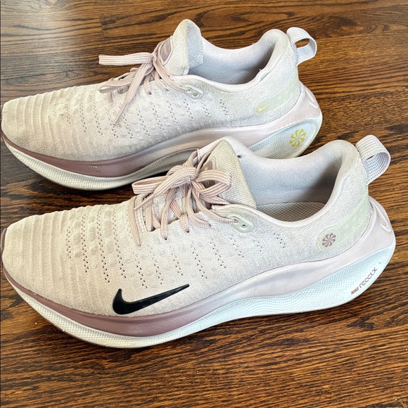 Nike InfinityRN 4 Women’s Running Shoe Platinum Violet 10 - Picture 3 of 12